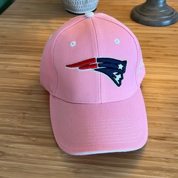 New England Patriots NFL Women’s Adjustable Hat - Picture 1 of 8